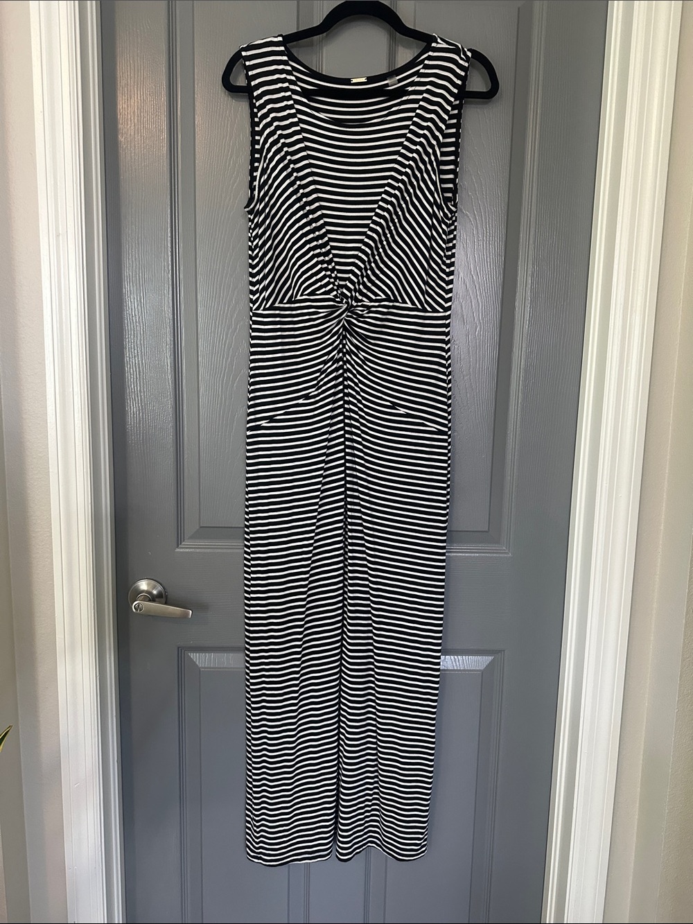 T Tahari Black & White Striped Sleeveless Maxi Dress